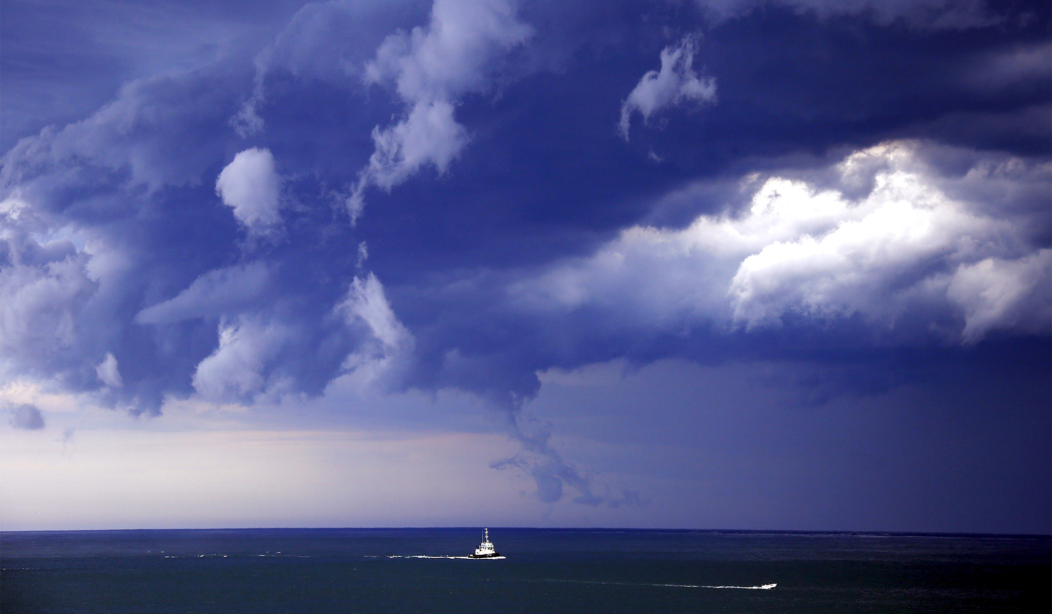 Штормовое небо над морем Штормовое небо над морем