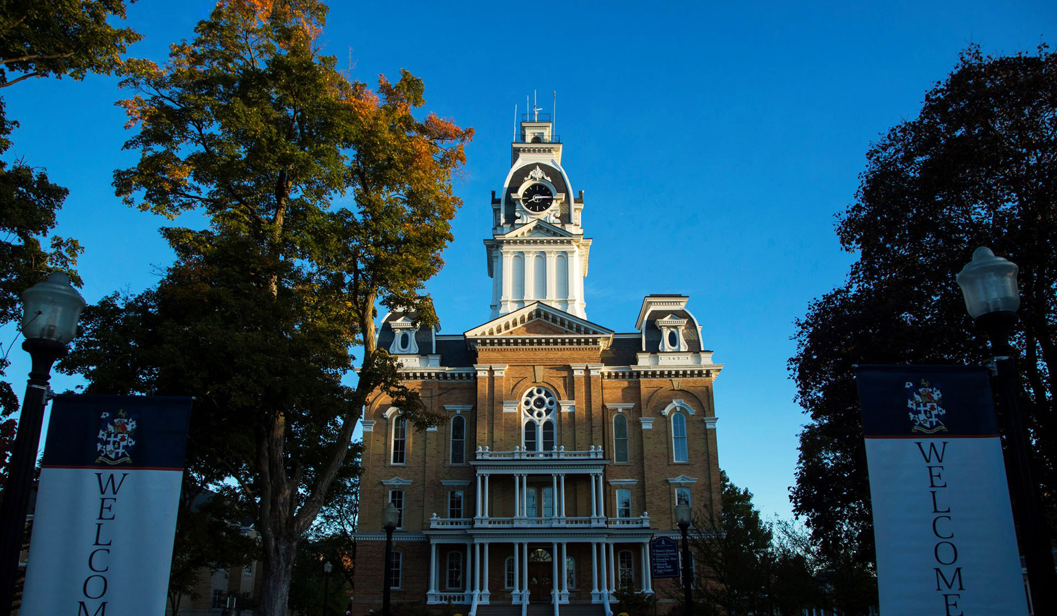 Hillsdale College Spreads Classical Education across U.S. National Review