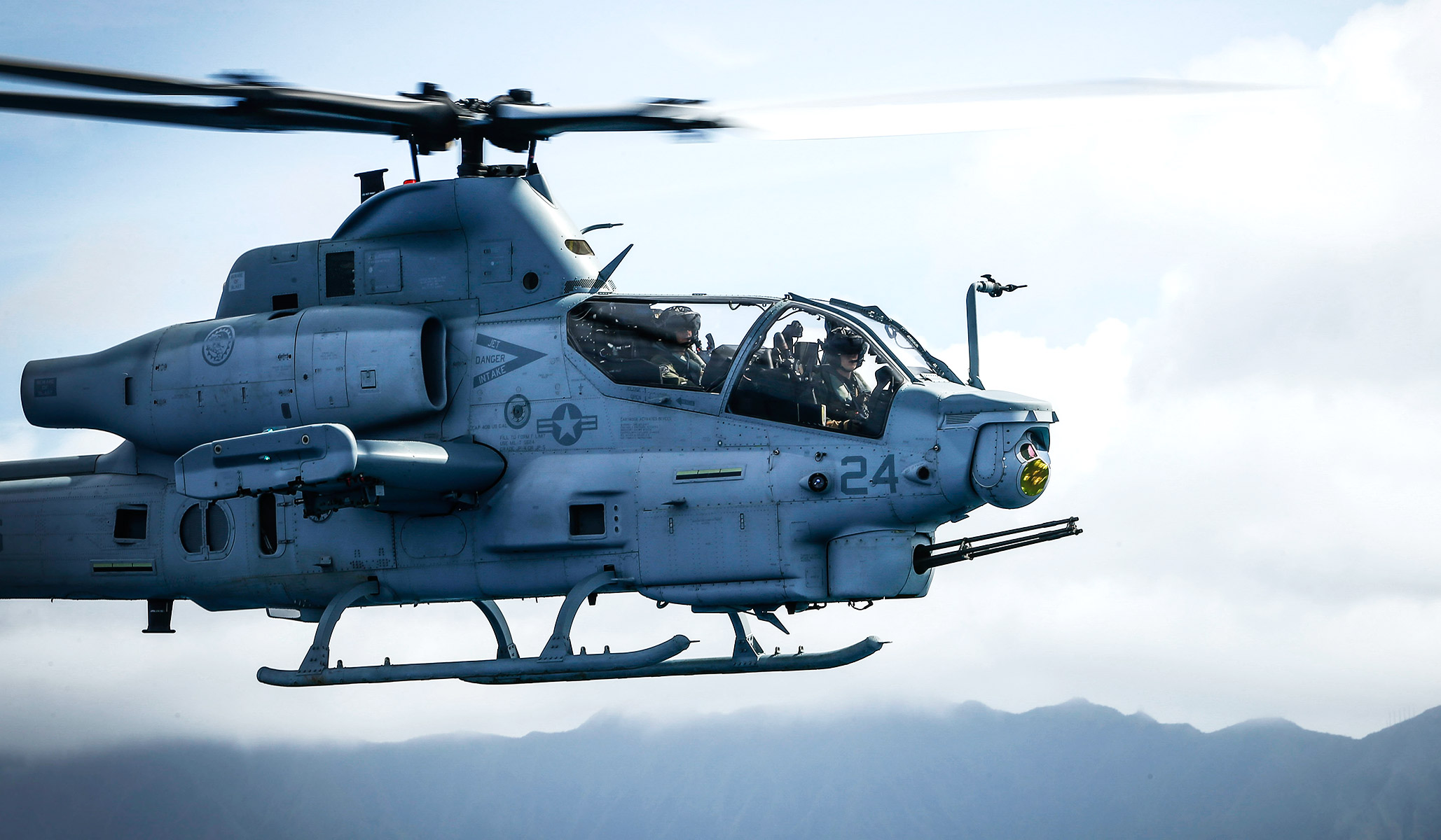 Marine Corps AH-1Z Viper | National Review