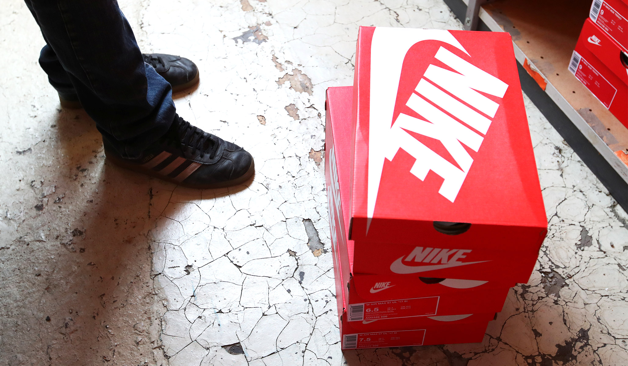 Caballero amable solicitud ironía Betsy Ross Flag -- Nike Went After Flag with More Fervor Than Lil Nas X 'Satan Shoes' | National Review Caballero amable solicitud ironía Betsy Ross Flag -- Nike Went After Flag with More Fervor Than Lil Nas X 'Satan Shoes' | National Review
