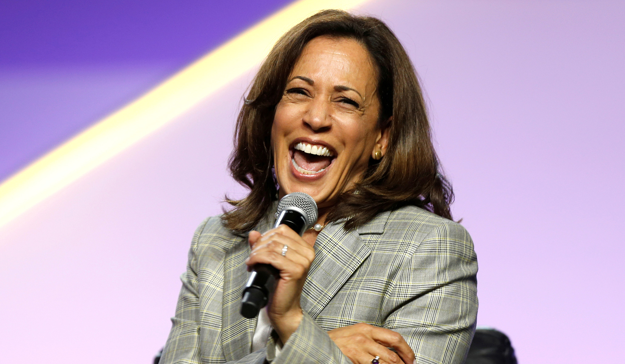 Harris’s New Comms Aide Under Fire for Old Tweet about Illegal Immigrants