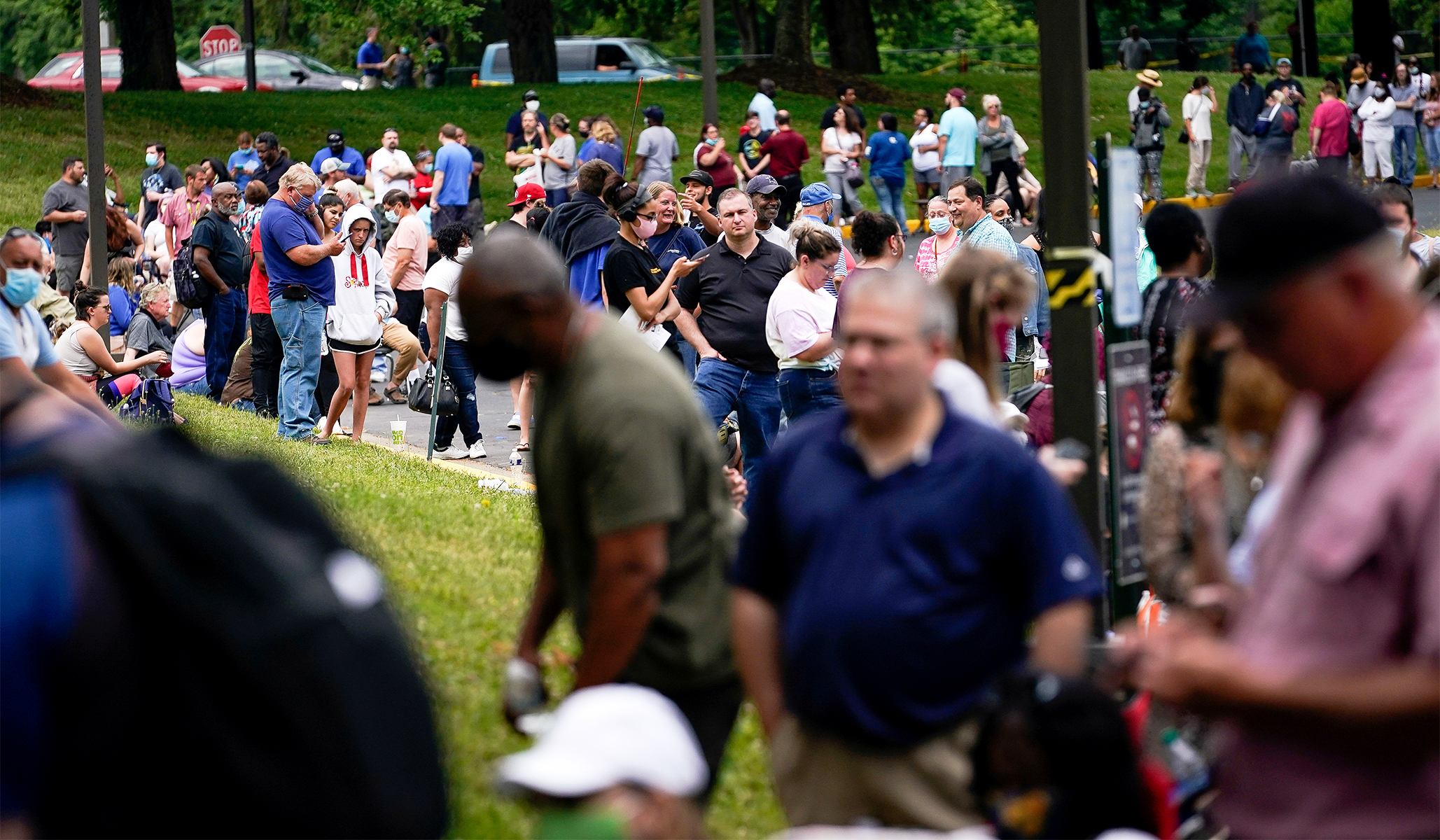 Democrats Stay Silent as Unprecedented ‘Benefits Cliff’ Approaches Democrats Stay Silent as Unprecedented ‘Benefits Cliff’ Approaches