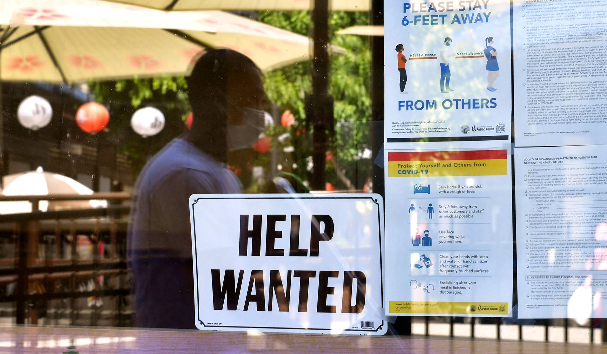 U.S. Adds 199,000 Jobs in December in Worst Hiring Month of 2021