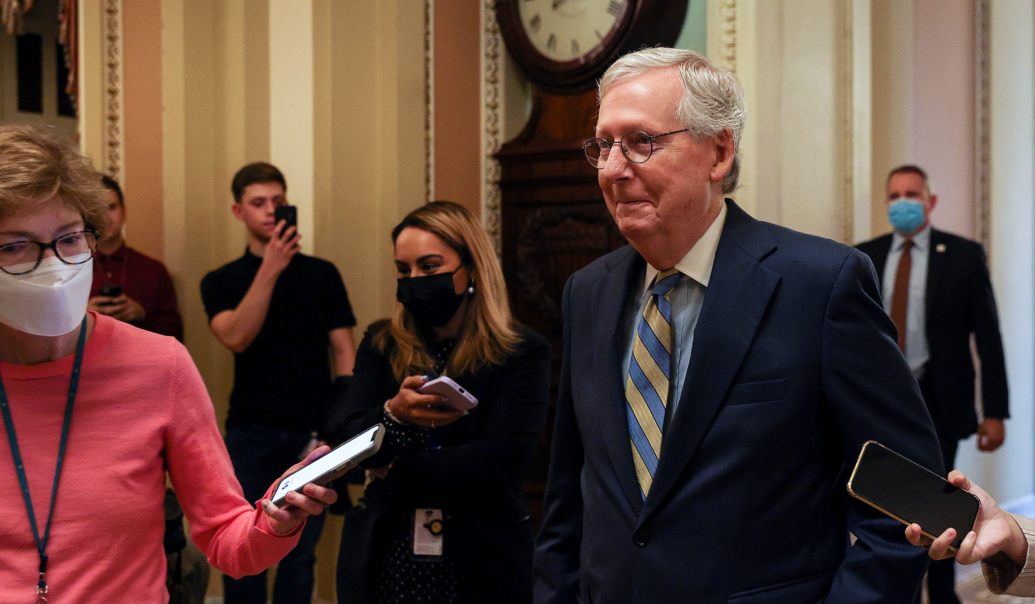 Senate Democrats Accept McConnell Offer on Short-Term Debt Ceiling Extension thumbnail