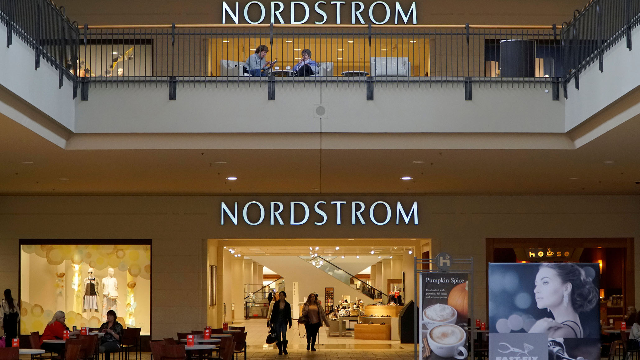 Los Angeles Nordstrom Looted amid Wave of California Burglaries ...
