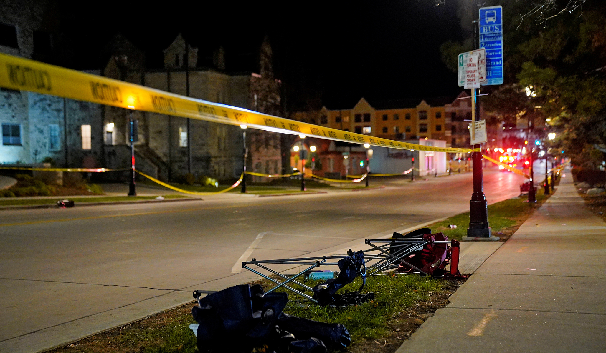 Wisconsin Christmas parade attack: a vehicle crashed into the parade Wisconsin Christmas parade attack: a vehicle crashed into the parade