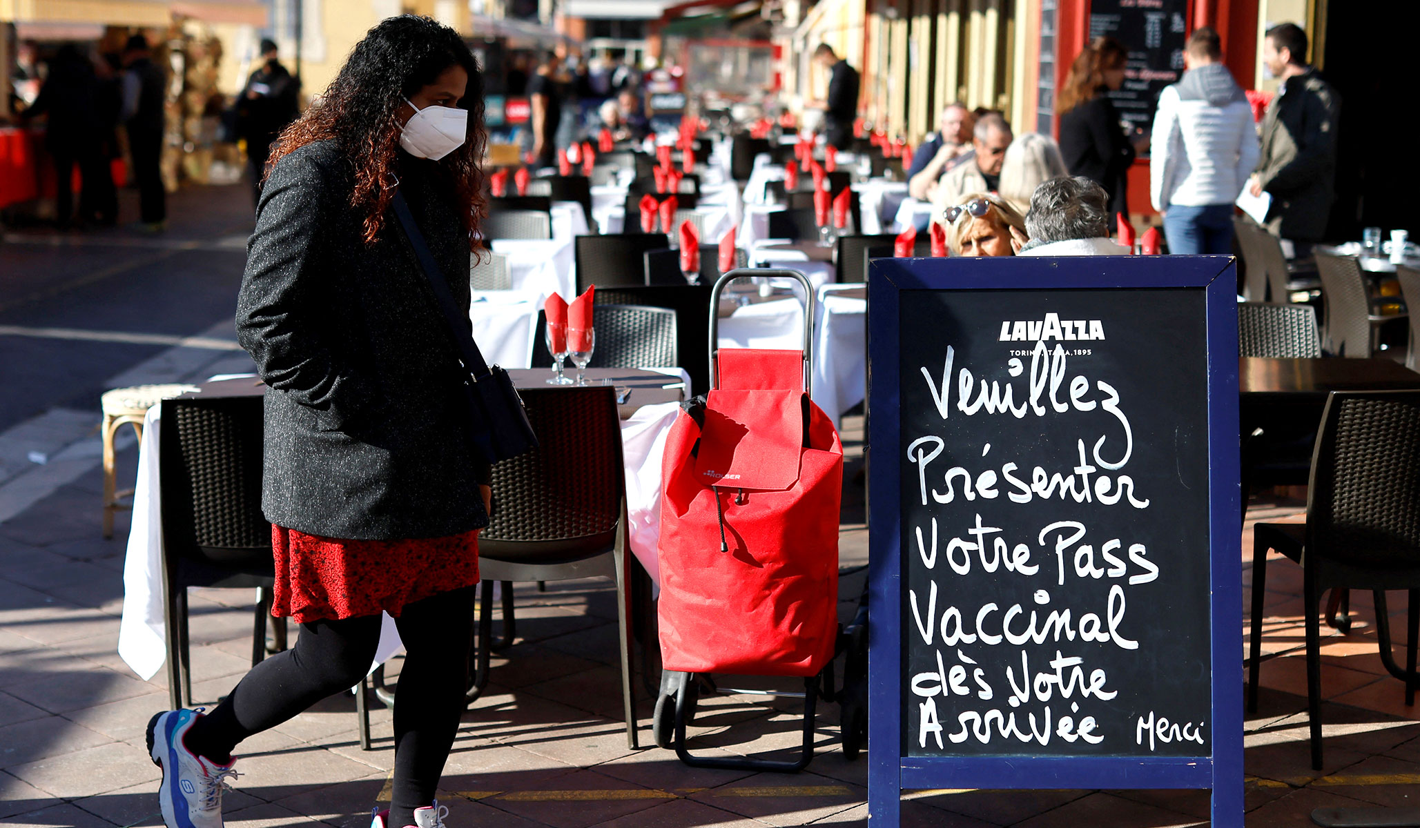 France’s Vindictive Covid Strategy: Make Life Miserable for the Unvaccinated