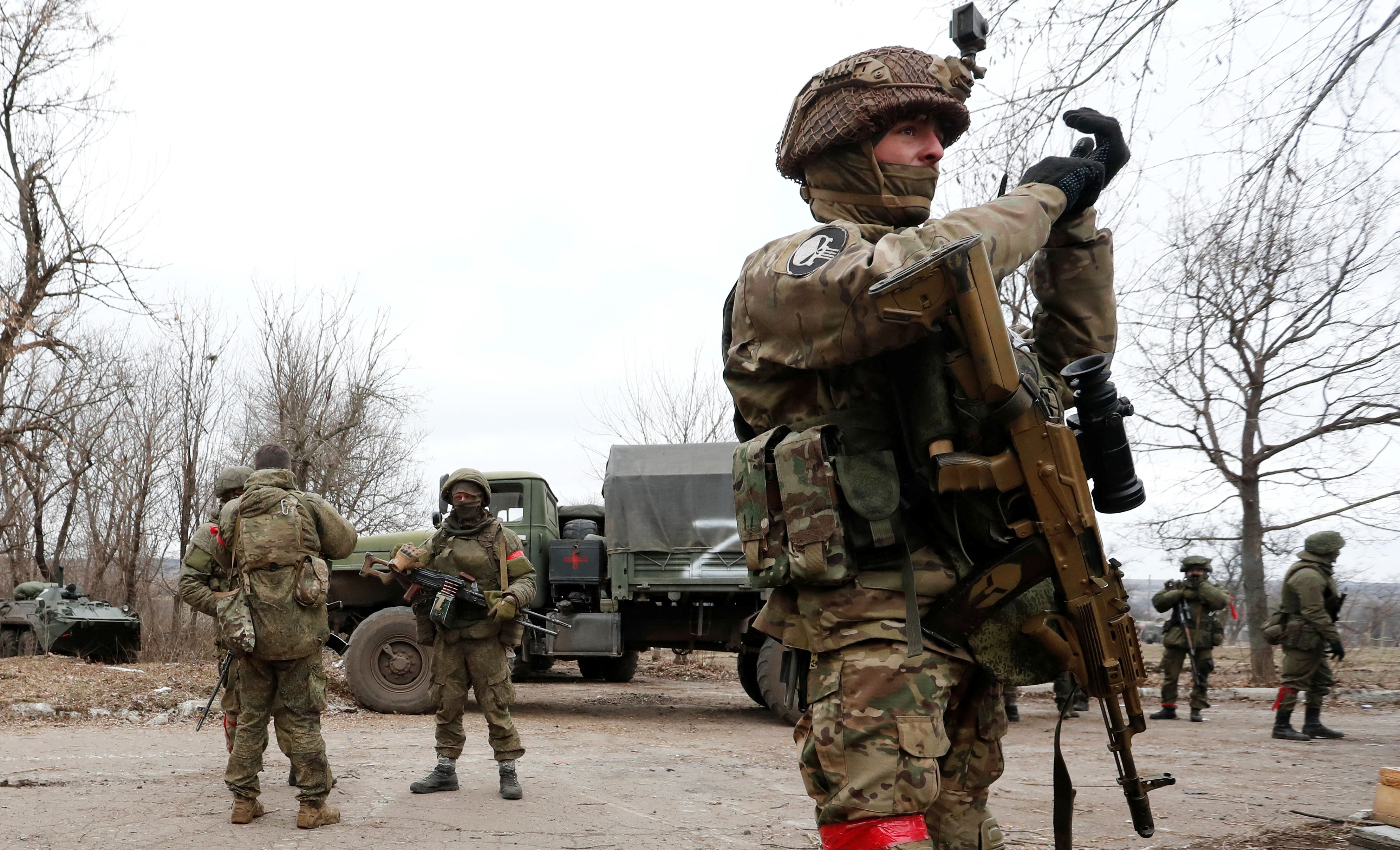 Военная операция россии на украине начало. Российские военные не Украине. Русские войска на Украине. Солдаты РФ на Украине.