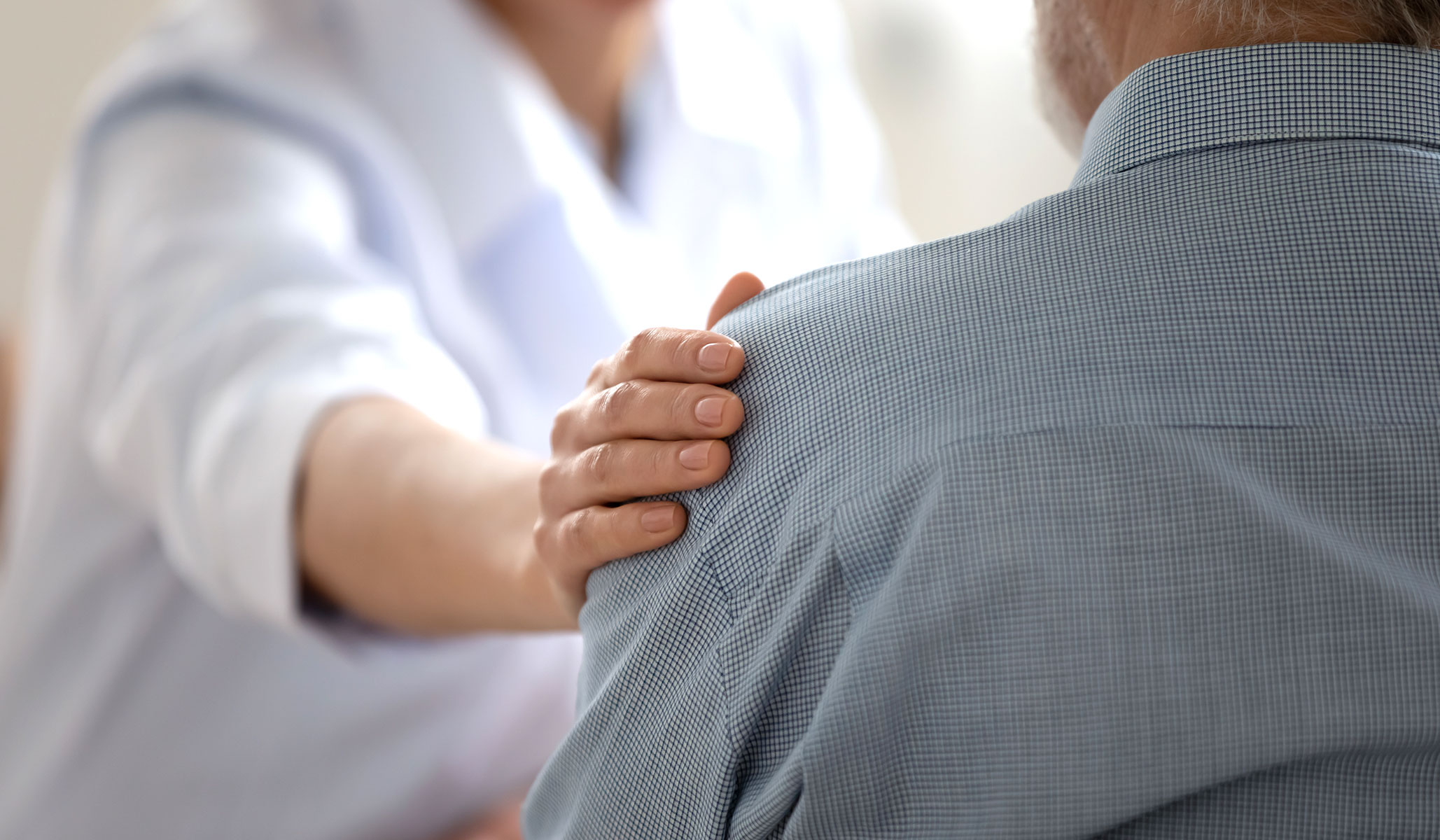 NextImg:Doctors Fight Laws That Would Force Them to Help Kill Their Patients