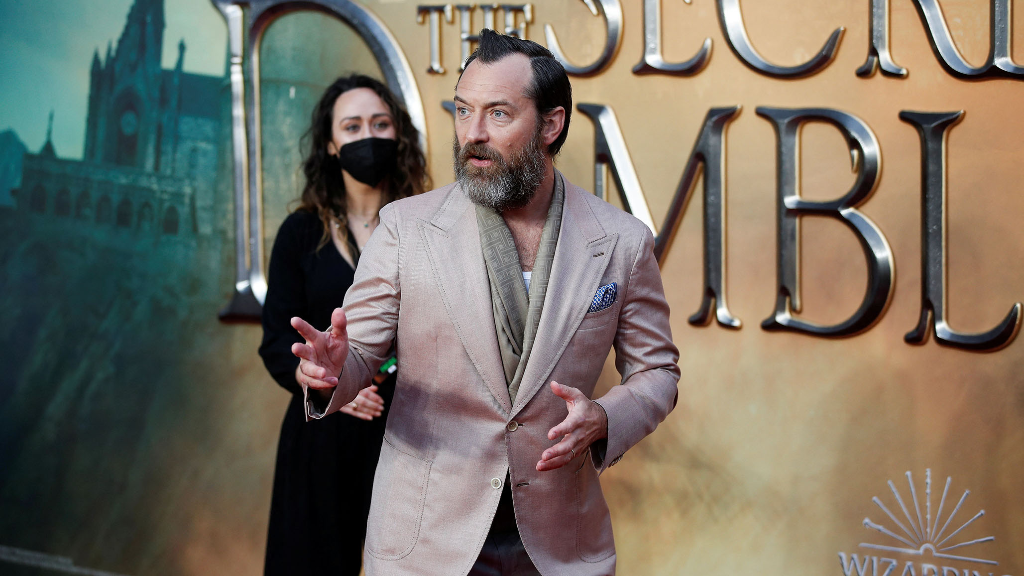 Warner Bros Removes Gay Reference in Fantastic Beasts Film at China&rsquo;s Request