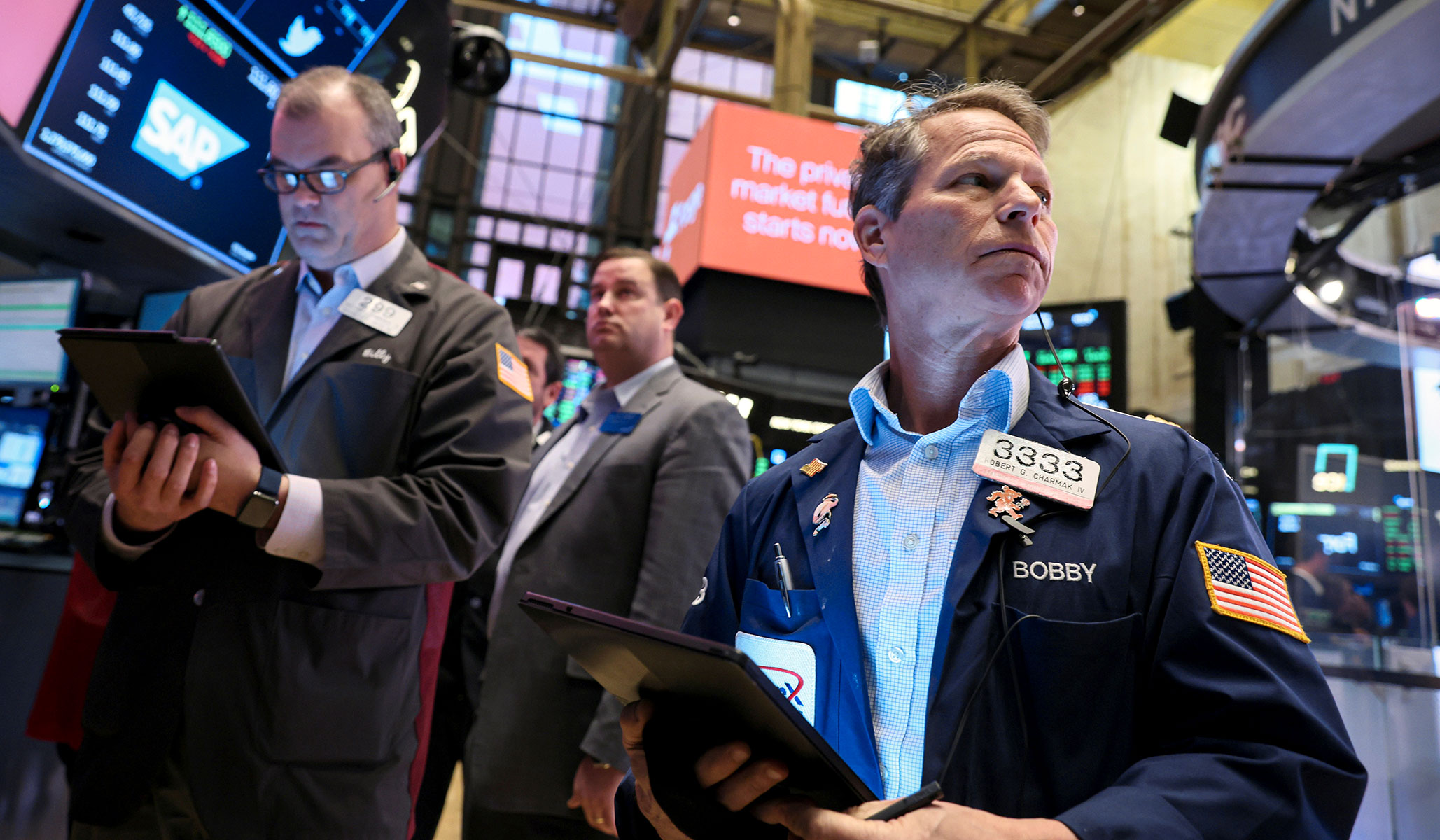 Markets Tumble amid Fears of Rate Hike, Recession Markets Tumble amid Fears of Rate Hike, Recession