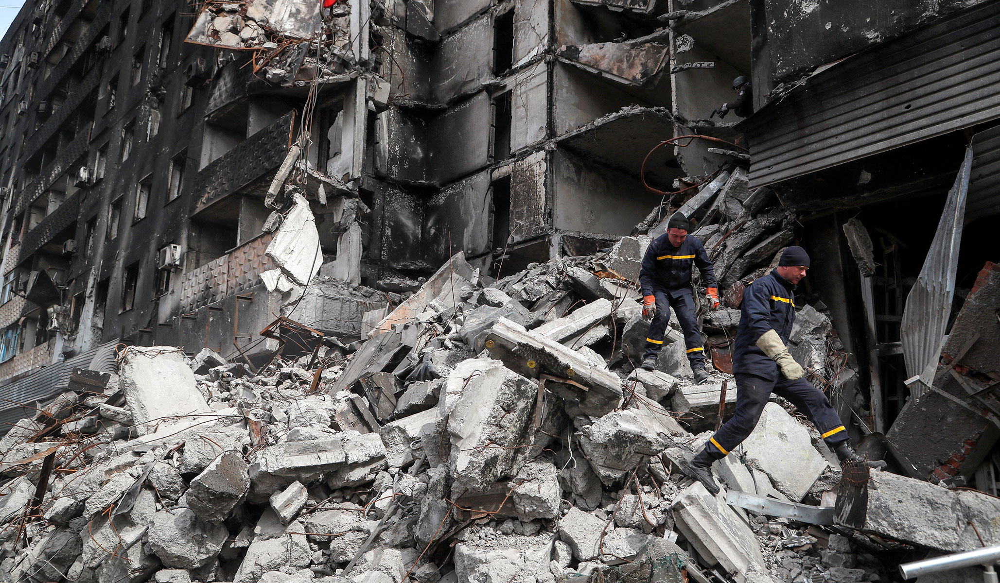 Over 10,000 Civilians Killed during Russian Siege of Mariupol, Mayor Claims Over 10,000 Civilians Killed during Russian Siege of Mariupol, Mayor Claims