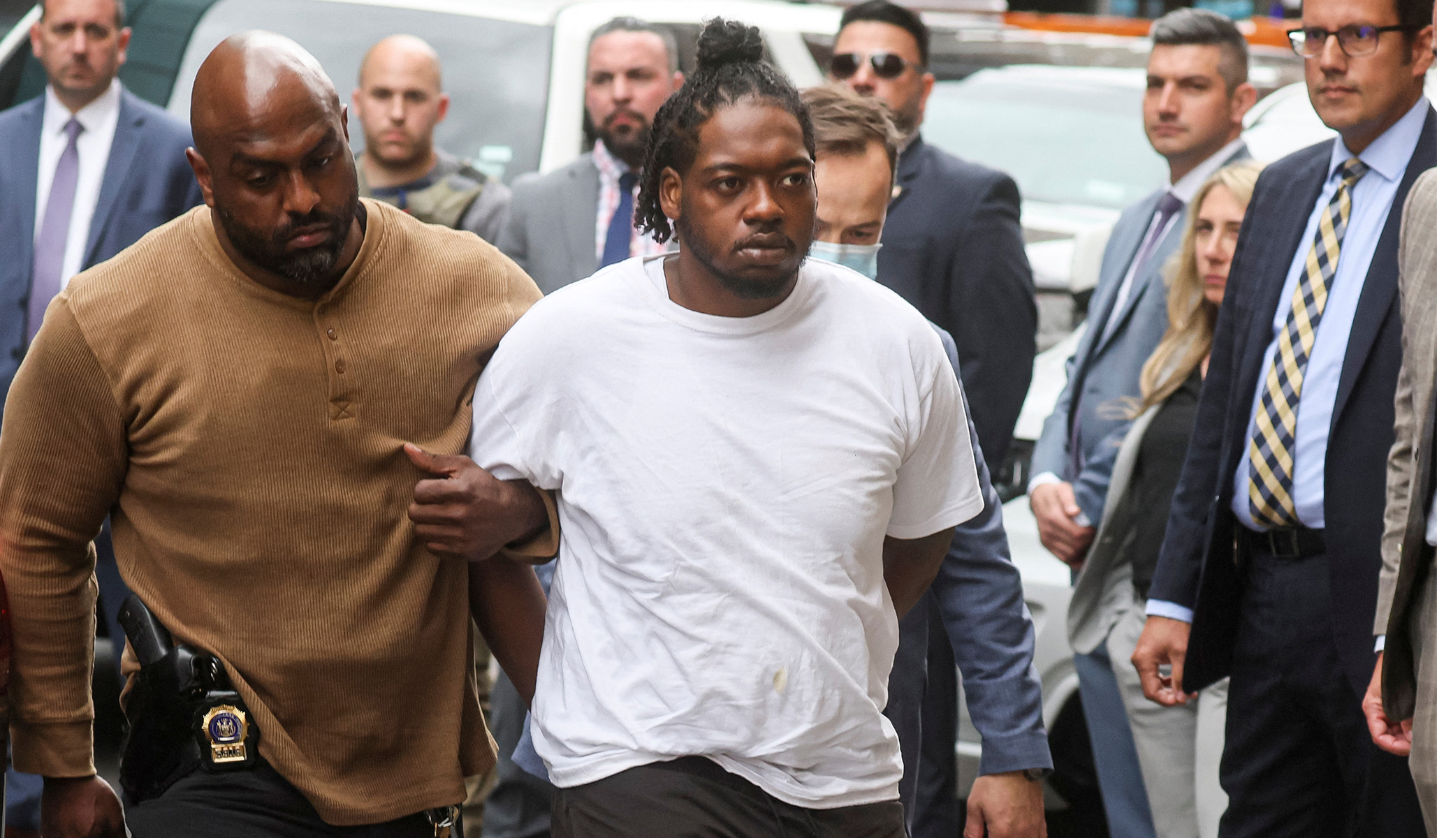 Suspect in NYC Subway Shooting Surrenders