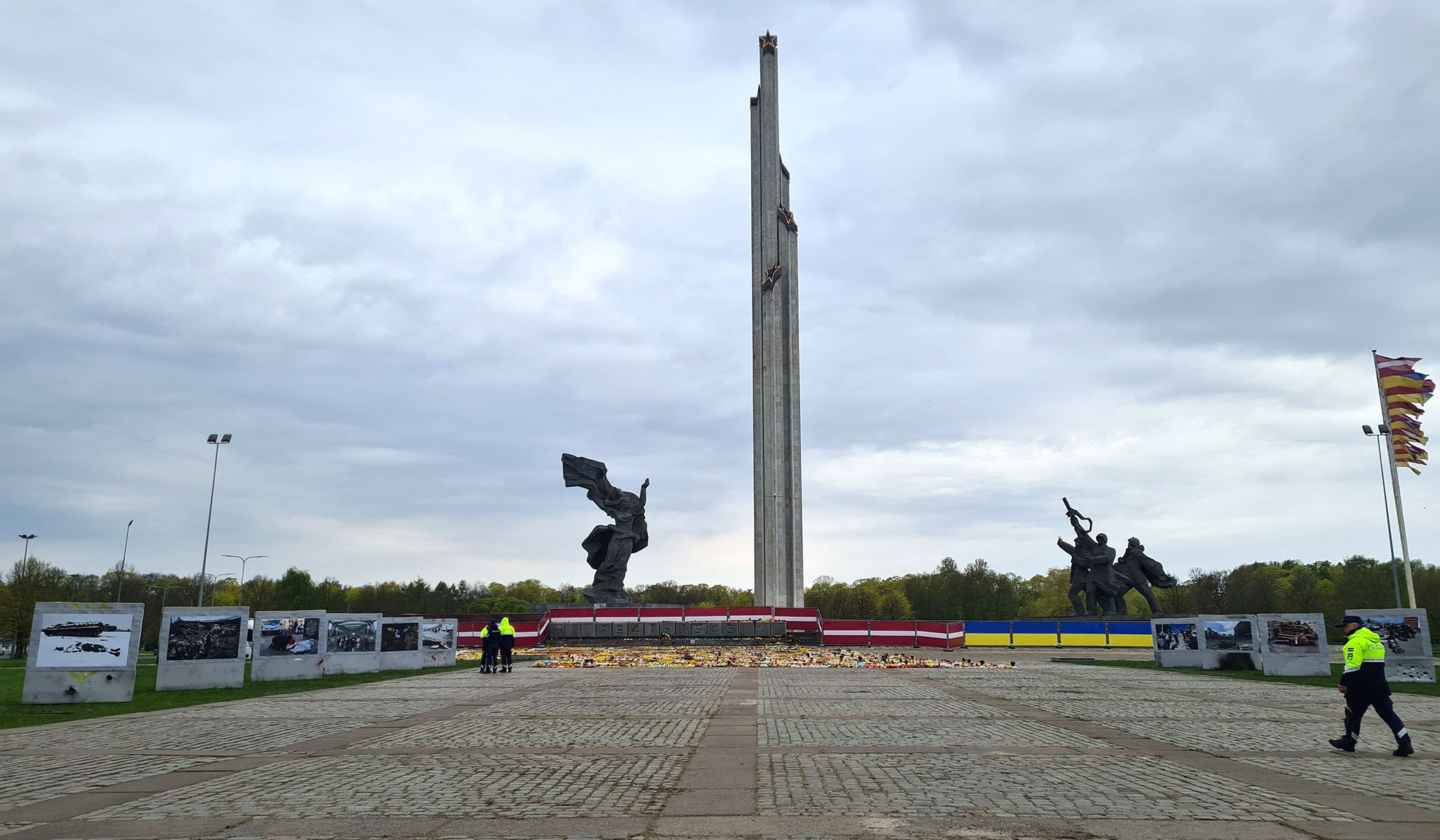Latvia Dismantling Soviet War Monument | National Review