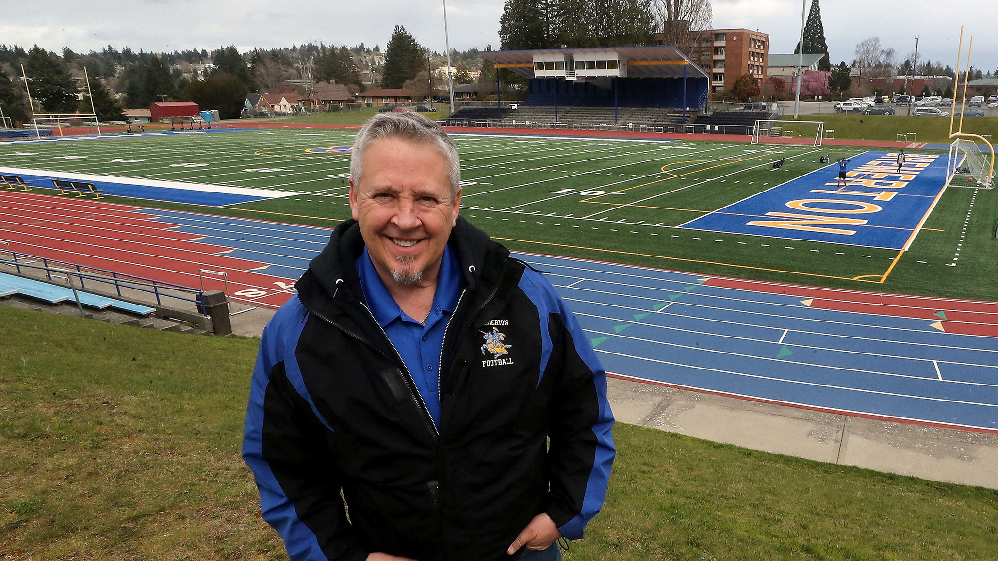 Supreme Court Lets High-School Football Coach Kneel in Prayer