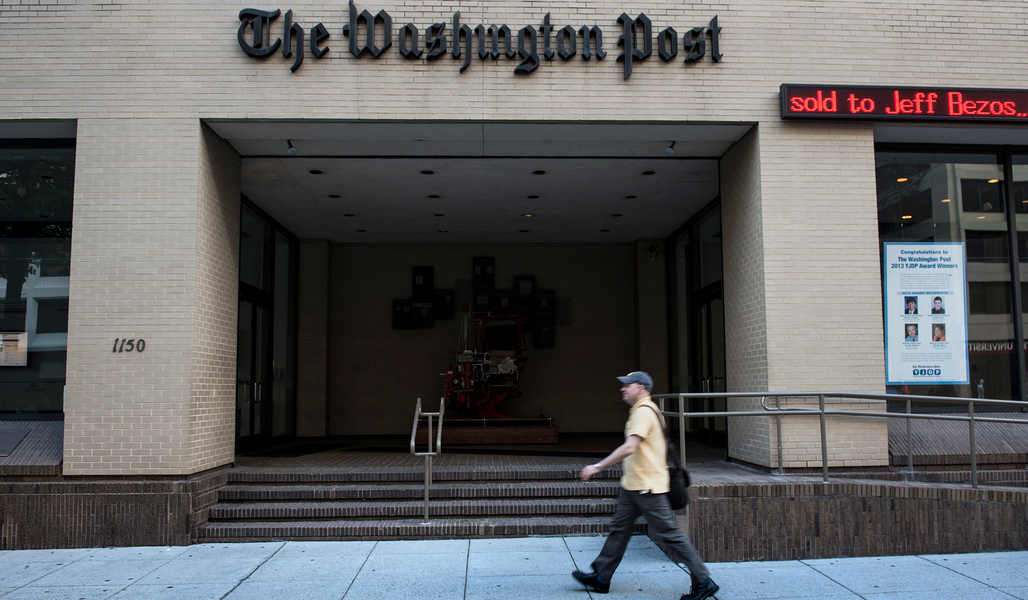 Washington Post Reporter Slams ‘All White’ Co-Workers for Defending Paper as Twitter Meltdown Enters Day 7 Washington Post Reporter Slams ‘All White’ Co-Workers for Defending Paper as Twitter Meltdown Enters Day 7