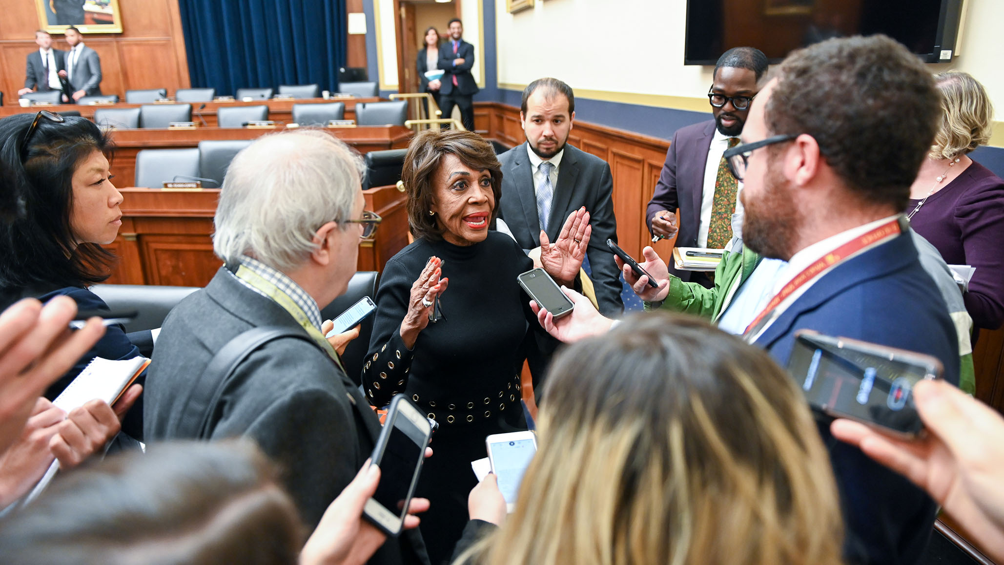 ‘The Hell with the Supreme Court’: Democrats Lash Out after Historic Ruling Overturning Roe ‘The Hell with the Supreme Court’: Democrats Lash Out after Historic Ruling Overturning Roe