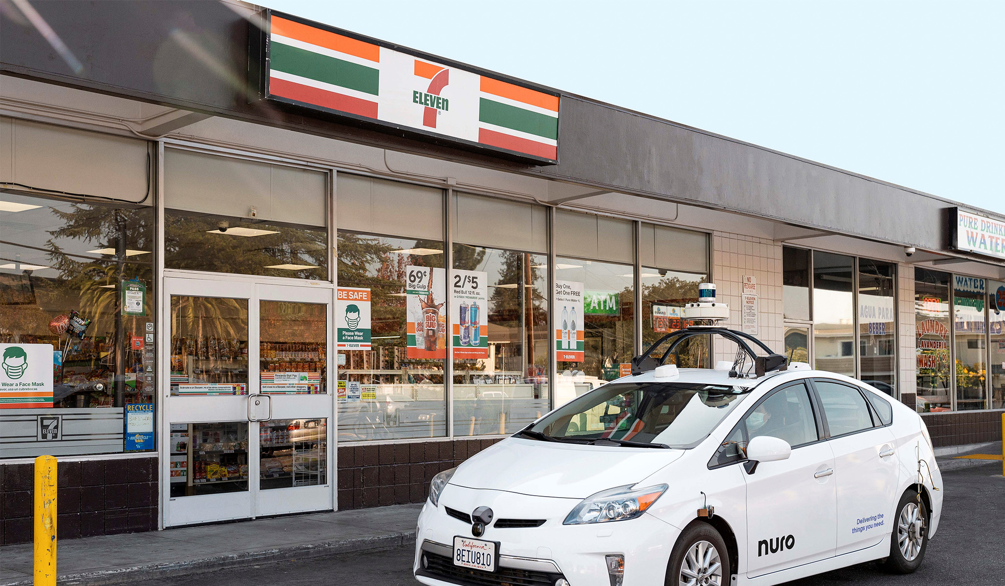 7-Eleven Encourages Los Angeles Franchises to Close amid String of Armed Robberies, Murders 7-Eleven Encourages Los Angeles Franchises to Close amid String of Armed Robberies, Murders