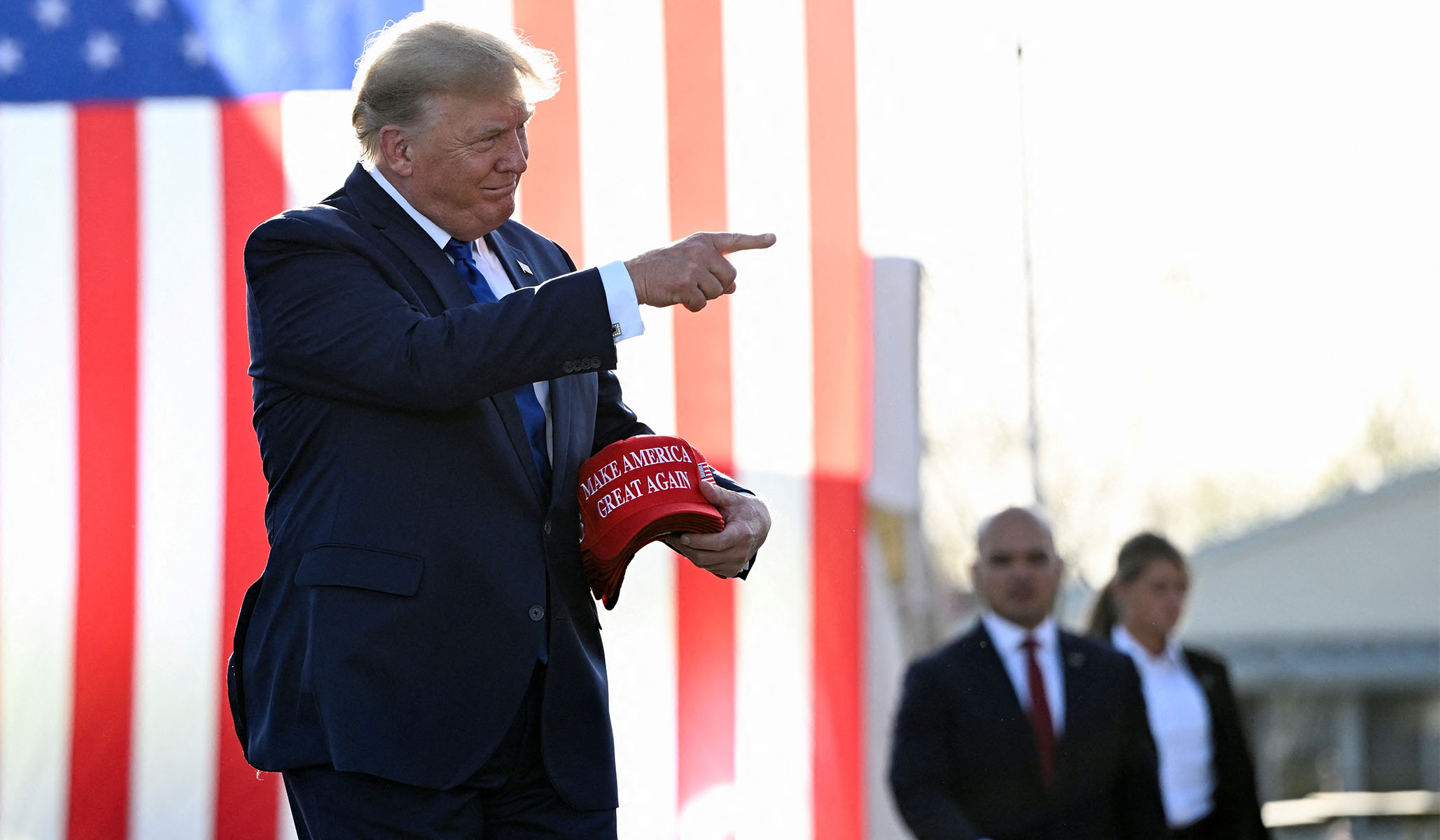 NextImg:The Very Invisible Republican Primary
