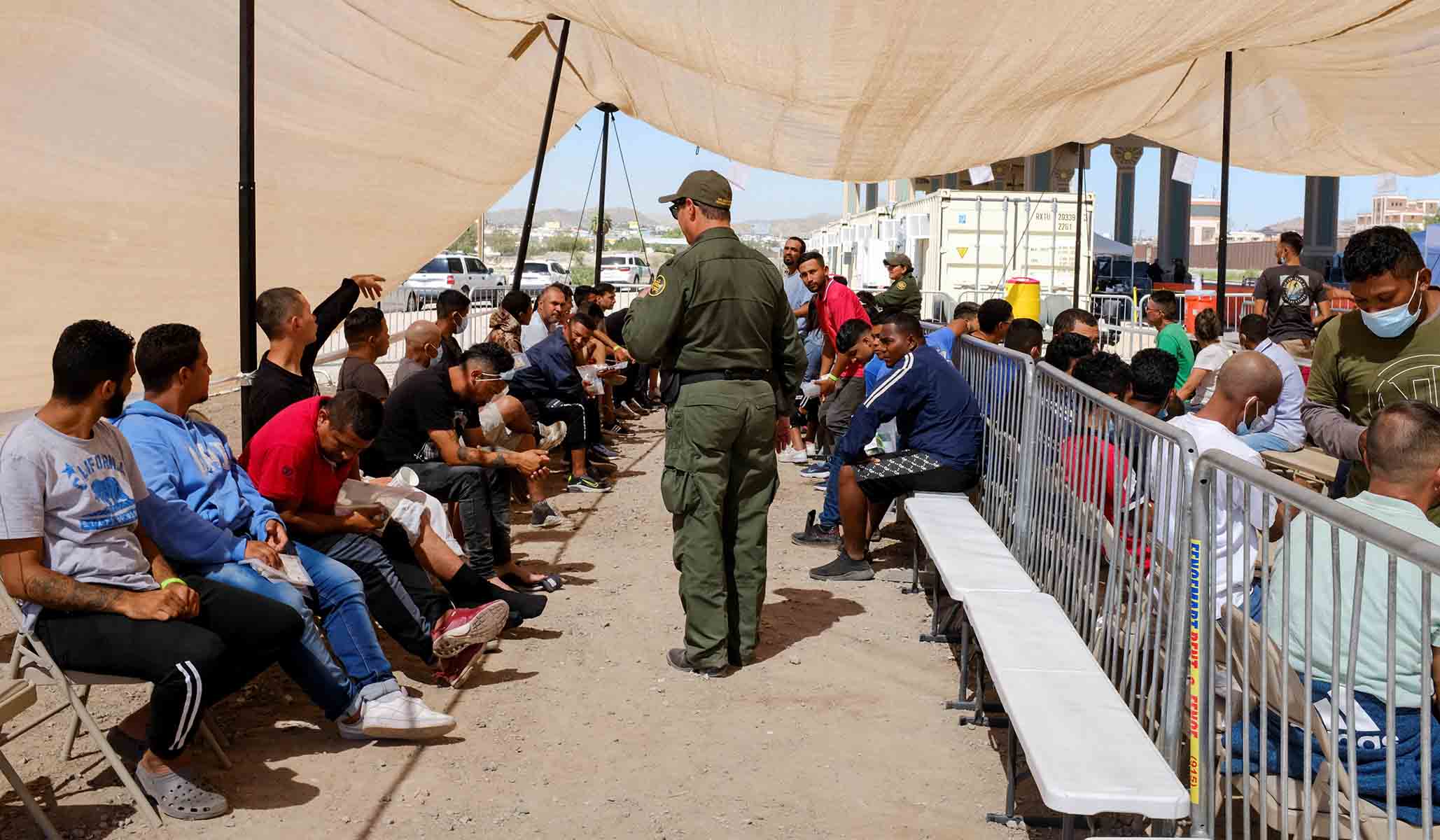 White House Pressured El Paso Mayor Not to Declare State of Emergency over Illegal Immigration White House Pressured El Paso Mayor Not to Declare State of Emergency over Illegal Immigration