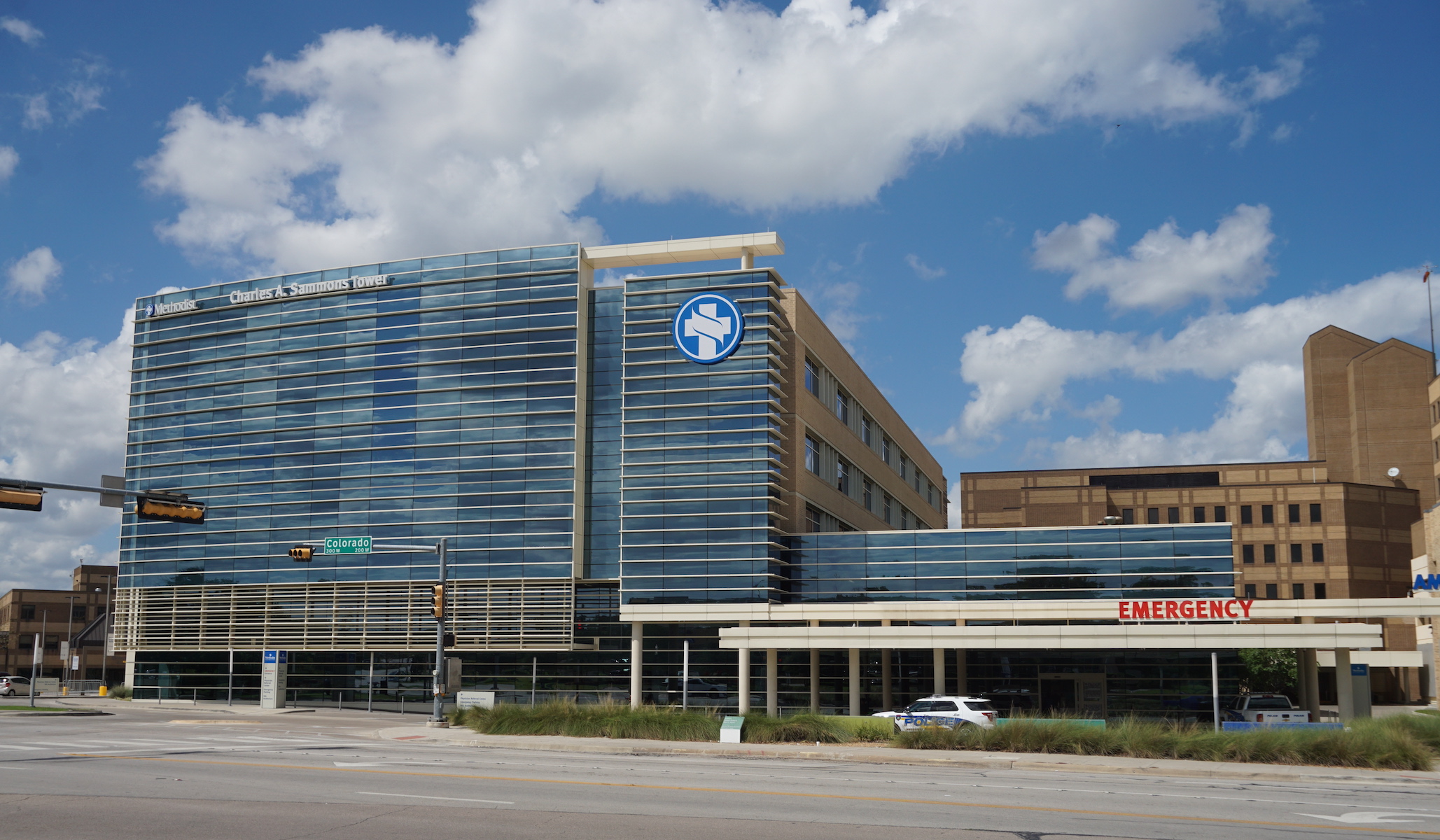 Suspect In Dallas Hospital Shooting Was on Parole, Had Ankle Monitor