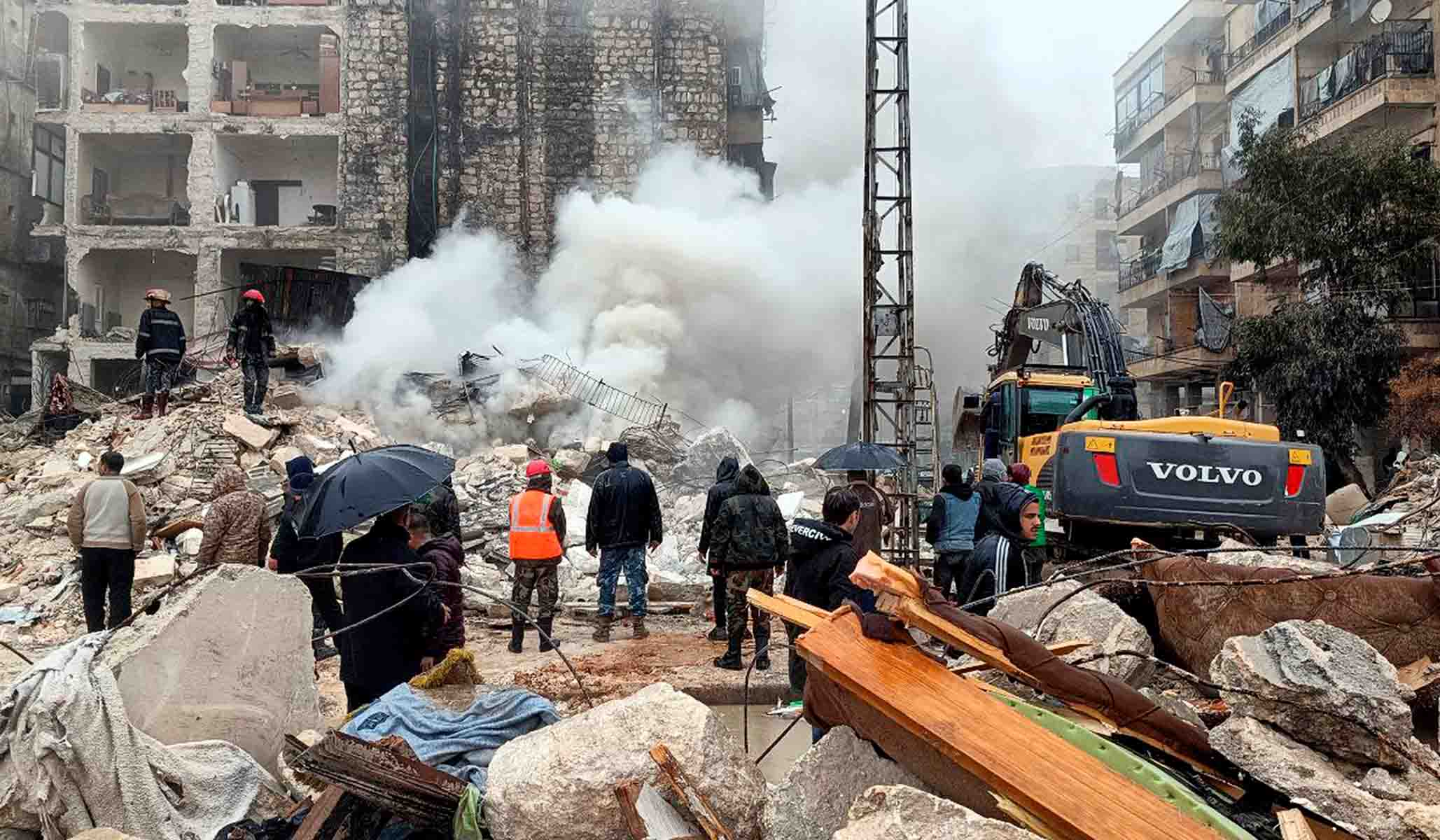 NextImg:Earthquakes Rock Turkey, Syria, Claiming at Least 3,800 Lives