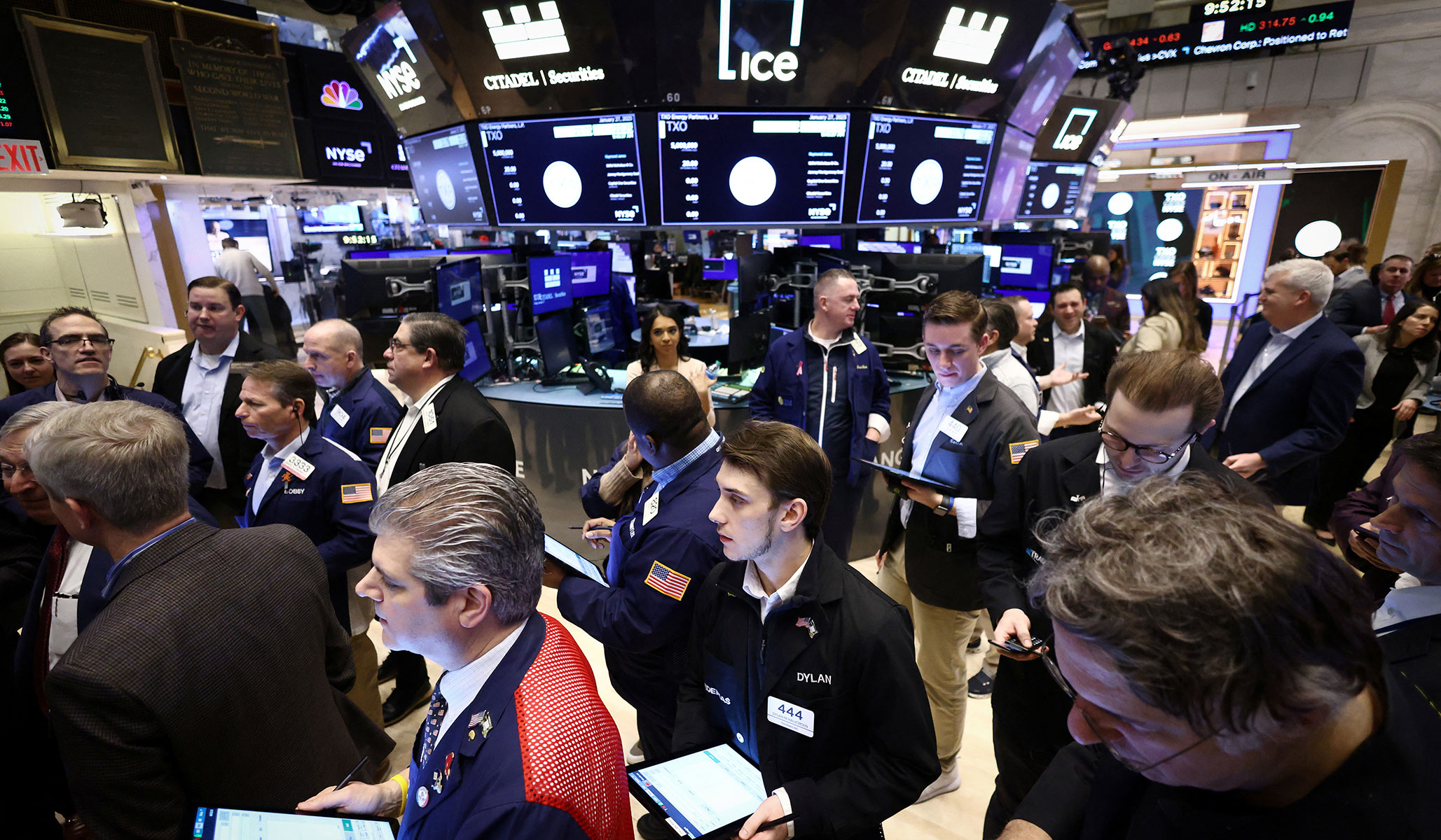 NextImg:The Right Can Beat ESG