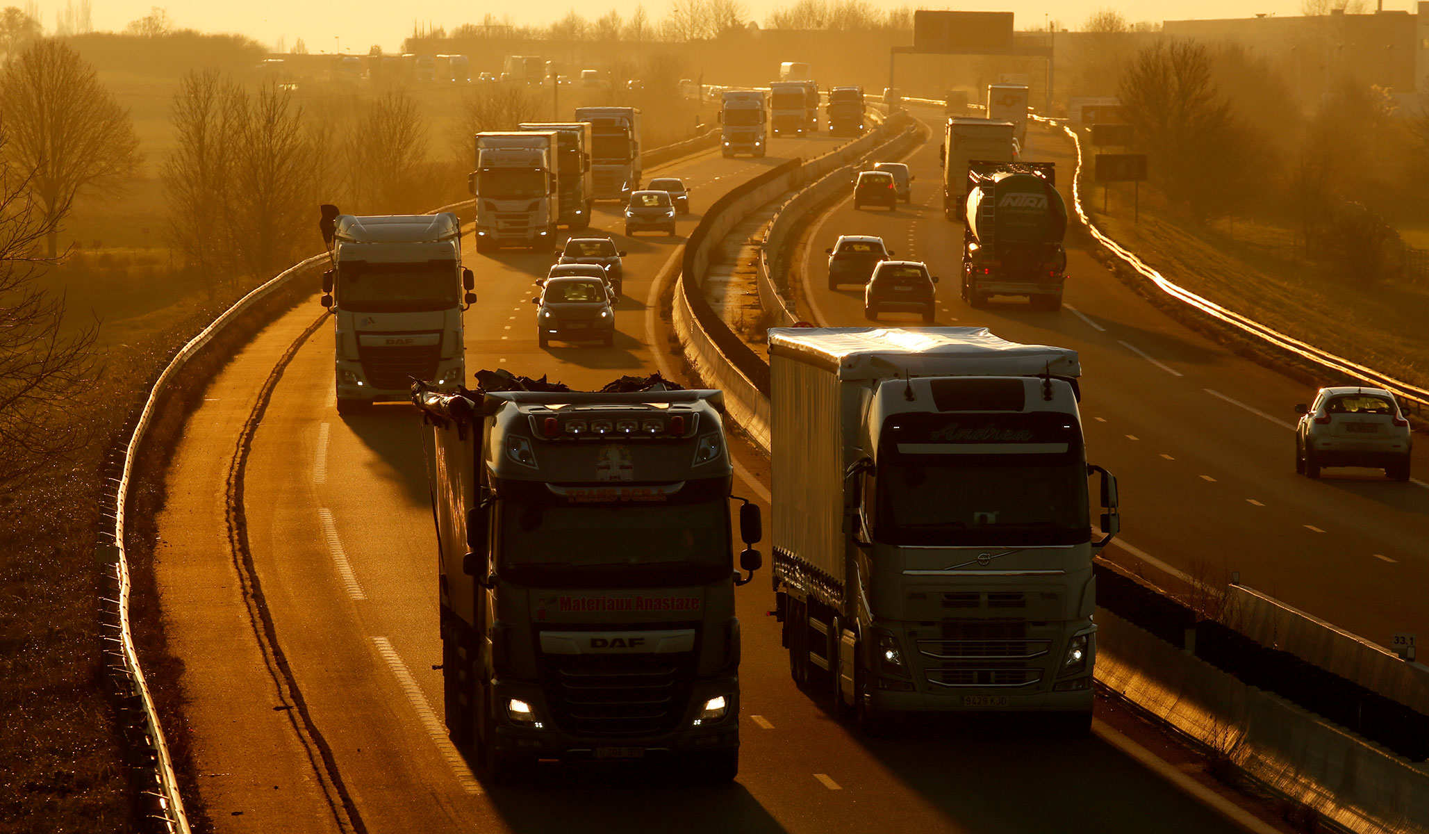 NextImg:Europe’s Latest Energy Insanity: Banning Combustion-Powered Cars?