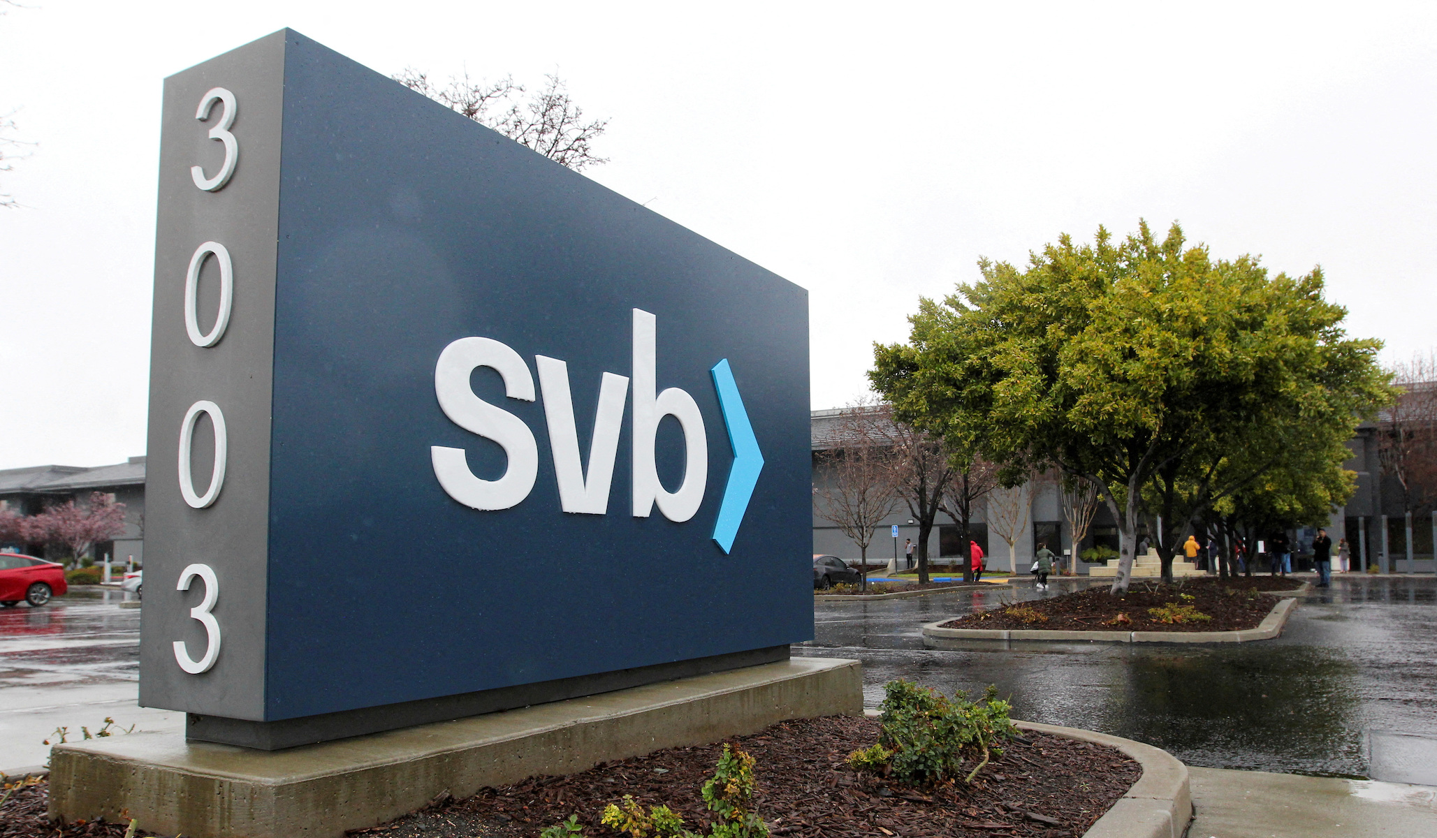 NextImg:The Corner: Silicon Valley Bank Collapses: The Ghosts of 2008 Stir