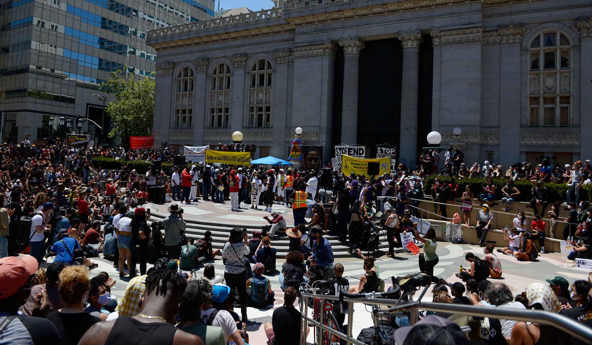 Progress at Last in West Coast Port-Labor Negotiations Progress at Last in West Coast Port-Labor Negotiations