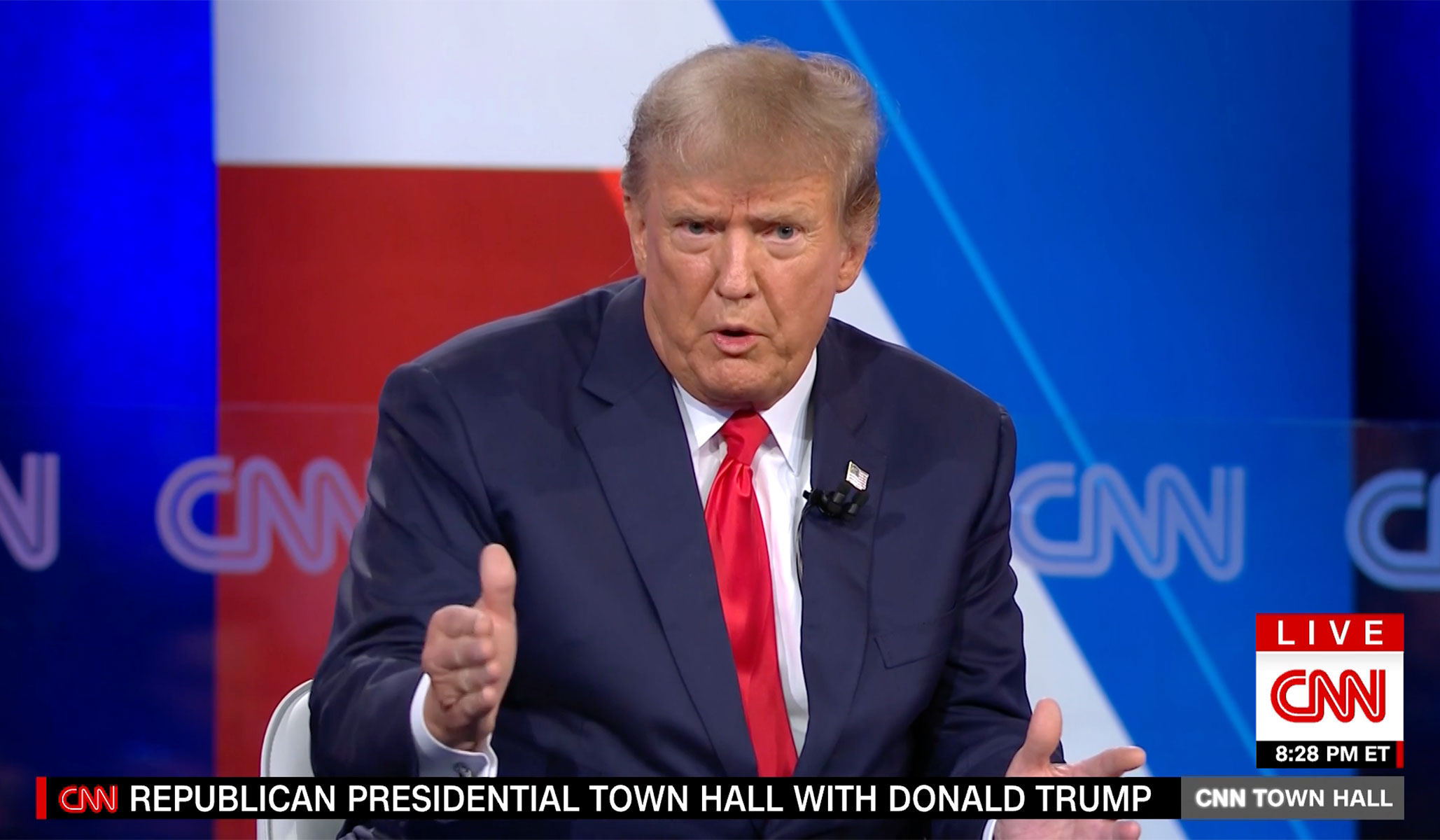 NextImg:Trump Refuses to Apologize for Bashing Pence on January 6: ‘He Did Something Wrong’