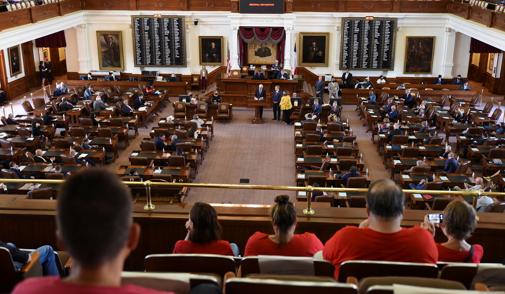 NextImg:Texas House Advances Bill Banning Minors from Sexually Explicit Performances