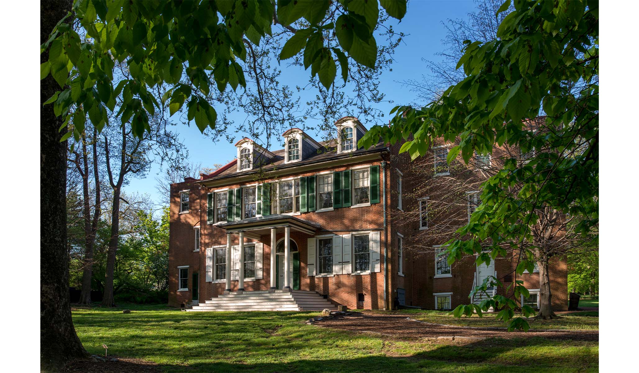 NextImg:A Lovely Presidential House Museum for an Unlovable President